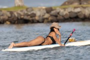 Рианна (Rihanna) Bikini Hawaii 27th Apr 2012 (86xHQ) 21f1fb198961244
